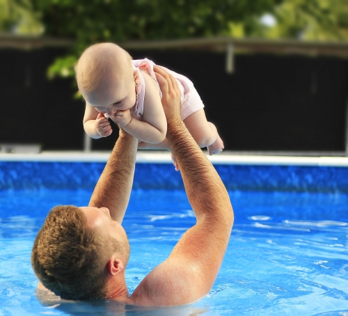 clases de natación para bebés